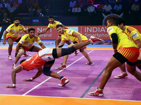 পিকেএল ২০১৮, পুনেতেই মরসুমের প্রথম জয় পেল গুজরাট ফরচুনজায়ান্টস