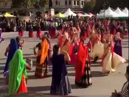 বিলেতের বুকে এক টুকরো ভারত! 'প্রাক-দীপাবলি'র আনন্দে মাতোয়ারা লন্ডন