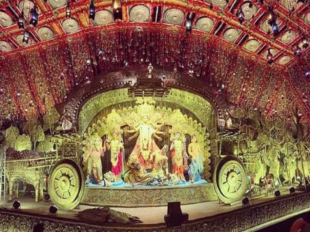 মমতার সিদ্ধান্তে 'বিদ্রোহ'! কার্নিভ্যালে যাচ্ছে না দক্ষিণ কলকাতার বিখ্যাত পুজো কমিটি