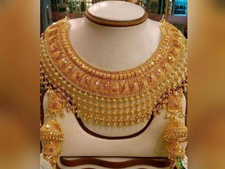 আসছে ধনতেরাস, বেড়ে চলেছে সোনার দাম, কলকাতাতেও সোনালী অলঙ্কারে দামের ছ্যাঁকা