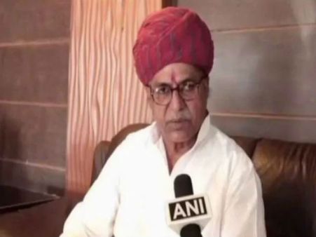 মোদীর স্বপ্নকে 'চ্যালেঞ্জ'! ফের প্রকাশ্যে প্রস্রাব বিজেপির মন্ত্রীর, ছবি হল ভাইরাল