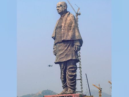 সর্দার প্যাটেলের জন্যই গুজরাতের জুনাগড় পাকিস্তানের অংশ হতে হতে বেঁচেছে