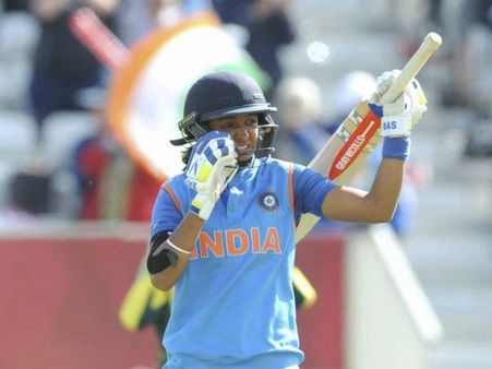মহিলা টি২০ বিশ্বকাপ ২০১৮, ক্যাপ্টেনের রেকর্ড গড়া শতরান! কিউইদের সহজেই হারাল ভারত