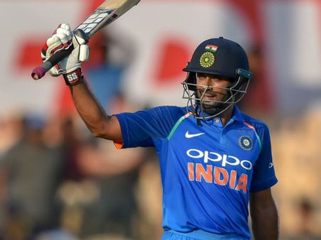 আচমকাই অবসর! দলে জায়গা পাকা, তারপরই বিদায় জানালেন আম্বাতি রায়ডু