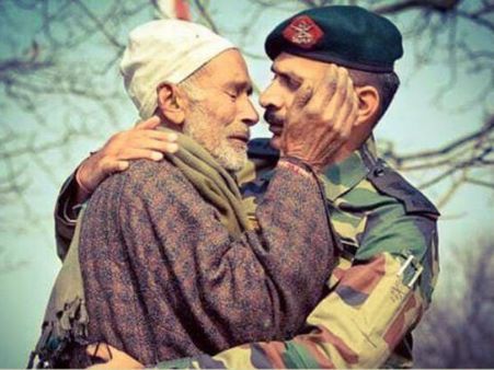 জঙ্গি থেকে হয়েছিলেন সেনা! সেই বীর জওয়ান হত্যায় মর্মস্পর্শী বার্তা সোশ্যাল মিডিয়ায় ভাইরাল