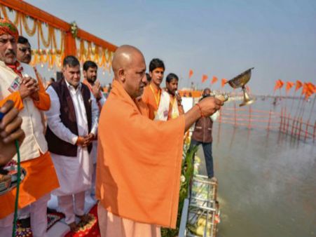 মোদীকে 'হারাবেন' যোগী! অযোধ্যা পরিস্থিতি সামাল দেওয়ার চেষ্টা