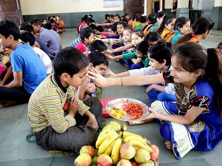 ভাইফোঁটার আসল আকর্ষণ কী! এই পার্বণ ঘিরে বাঙালির ভোট কোন দিকে