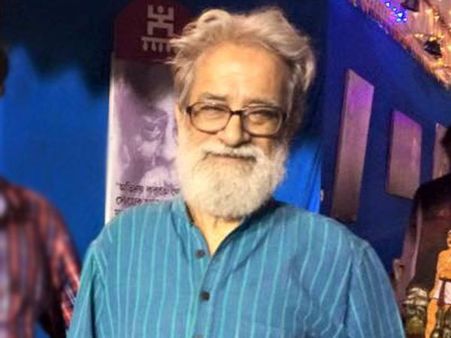 বাম জমানাকেই 'অনুসরণ'! নাট্য অ্যাকাডেমি ছাড়লেন বিভাস চক্রবর্তী