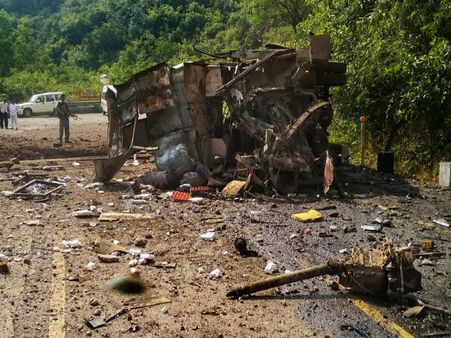 আজ ছত্তিশগড়ে মোদীর নির্বাচনী প্রচার, তার ২৪ ঘণ্টা আগেই মাও হামলায় প্রাণ গেল বাঙালির