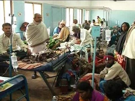 ফের বিষমদের বলি ৭, শান্তিপুর-কাণ্ডে ১১ জন সাসপেন্ড, ক্ষতিপূরণ ঘোষণা রাজ্যের