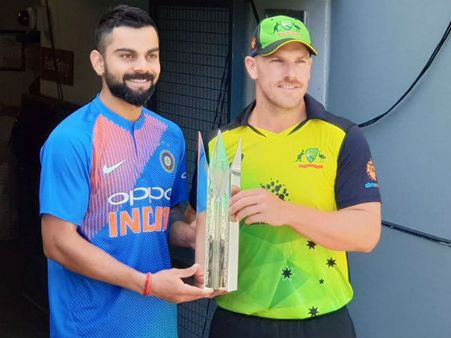 বৃষ্টিতে বিঘ্নিত ম্যাচ, ডাকওয়ার্থ লুইস নিয়মে ভারতের সামনে বড় রানের টার্গেট অস্ট্রেলিয়ার