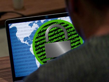 ভারতে বন্ধ বিশ্বের সবচেয়ে বড় পর্নোগ্রাফি সাইট, কোন আশঙ্কার কথা বলছেন সংস্থার সিইও