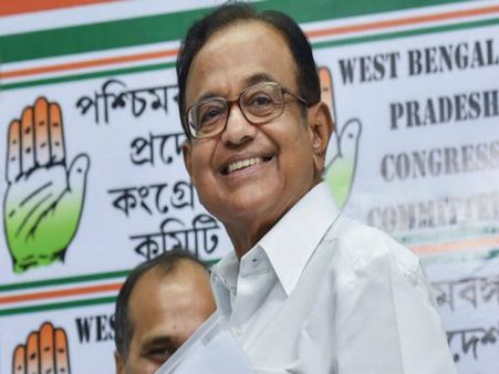 কর্নাটকের পথেই দল! কলকাতায় এসে জোট-বার্তা দিয়ে আর যা বললেন পি চিদাম্বরম