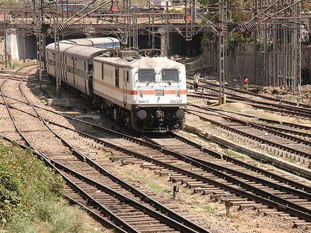 দীপাবলির আগেই রেলযাত্রীদের জন্য সুখবর, কমছে রাজধানী-সহ দুরন্ত ও শতাব্দীর ভাড়া