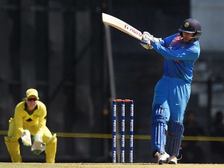 মহিলা টি২০ বিশ্বকাপ ২০১৮, তিনবারের চ্য়াম্পিয়নদেরও উড়িয়ে অপরাজিত থাকল হরমনপ্রিত-বাহিনী