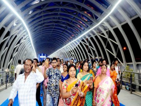 রাস্তায় থুতু-পিক ফেলতে অভ্যস্ত! এই টাকাটা পকেটে না থাকলে বিপদ বাড়তে পারে