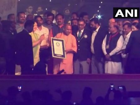 অযোধ্যা দীপোৎসব নাম তুলল গিনেস বুকে, নয়া পালক যোগীর মুকুটে