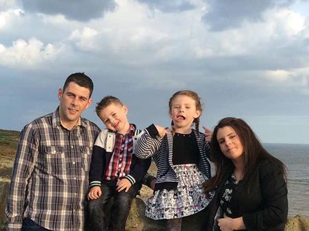 এক পুত্রের ‘খোলা চিঠি’ বাবাকে! ‘স্বর্গ’ থেকে ১০ দিনে এল ‘জবাব’, নিমেষে ভাইরাল