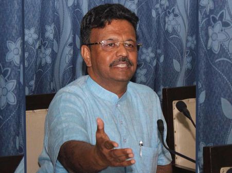 ৯০ শতাংশ কর ছাড়! কলকাতার মহানাগরিক হয়েই মাস্টারস্ট্রোক দিলেন ফিরহাদ