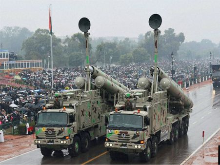 আরও শক্তিশালী হচ্ছে ভারতীয় সেনা, বিপুল পরিমাণ অস্ত্র কিনতে বরাদ্দ ৩ হাজার কোটি টাকা