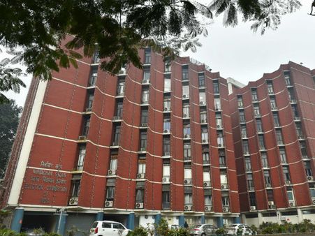 নামে অনেক কিছুই আসে যায়! গণনার দিন বুঝিয়ে দিল নির্বাচন কমিশনের ওয়েবসাইট