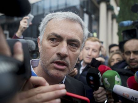 ক্রিস্টমাসের আগেই চাকরি গেল 'দ্য স্পেশাল ওয়ান'-এর! ম্য়ান ইউয়ের নতুন কোচ নিয়ে জল্পনার অবসান