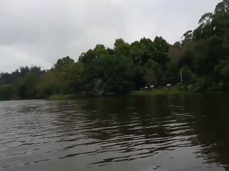 কর্ণাটকে গোটা লেকের জল বদলে ফেলল গ্রামবাসীরা! কারণ শুনলে ছিঃ ছিঃ করবেন