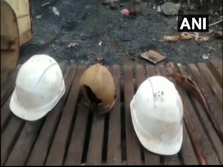 উদ্ধারের ১৮ তম দিন! পাওয়া গেল ৩ টি হেলমেট, এখনও নিখোঁজ ১৩ খনিকর্মী
