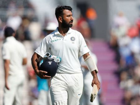 অস্ট্রেলিয়া বনাম ভারত, প্রথম টেস্ট: ব্যাটিং-ধ্বংসস্তূপের মধ্যে মাথা তুলে দাঁড়ালেন একমাত্র পুজারা