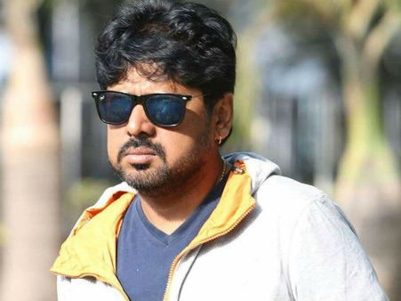 বলিউডে পা রাখছেন টলি-পরিচালক রাজা চন্দ! কাস্টিং-এ কোন বলি-স্টারকে ঘিরে চলছে জল্পনা