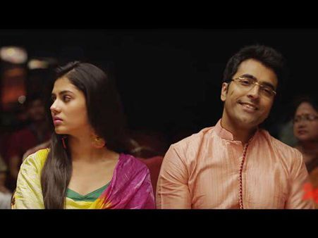 'আমায় শাসন করুক তোমার চুলের ক্লিপ', প্রেমের আহ্লাদ-আবেগের এই ভিডিও ভাইরাল