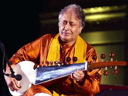 একবিংশ শতাব্দী মানবতার পক্ষে সব থেকে খারাপ! কলকাতায় উদ্বেগ আমজাদ আলি খানের