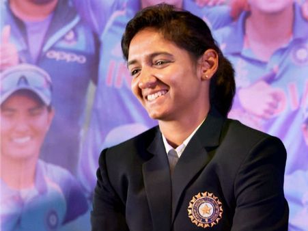 দিব্যি আছেন হরমনপ্রিত, হার্দিক-রাহুল নির্বাসিত! আইন-কানুনে সিওএ যেন 'শিব ঠাকুরের আপন দেশ'