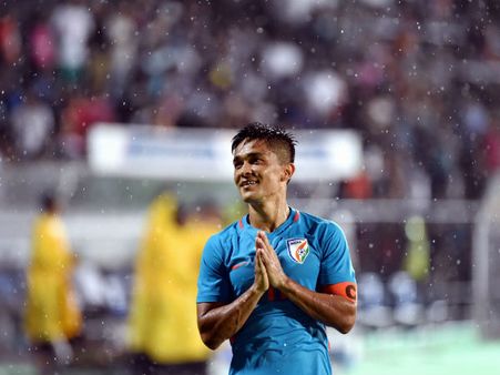 'পদ্মশ্রী' সুনীল সম্মানিত, তবে নার্ভাস! পুরস্কার কি বদলে দেবে তাঁকে, মুখ খুললেন সমালোচনা নিয়েও