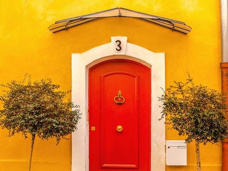 ঝামেলা-ঝঞ্ঝাট কি রোজই লেগে রয়েছে!নজর দিন বাড়ির দরজার দিকে, কয়েকটি বাস্তু টিপস