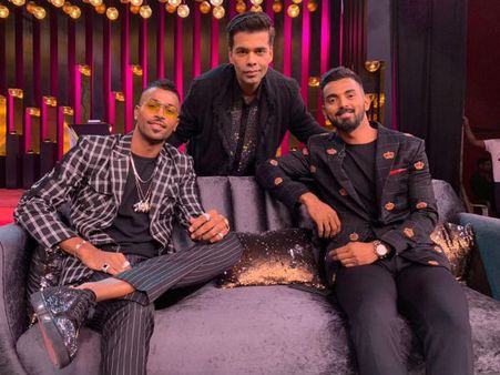 চরম আপত্তিকর মন্তব্য টিভি শো-তে !বিপাকে পড়ে হার্দিক কী করলেন