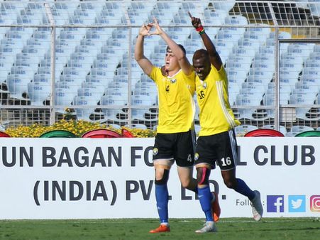 জোড়া গোলে অসাধারণ রবার্টসন! পর পর দুই ম্যাচে হার সবুজ-মেরুনের, ক্রমশ মিলিয়ে যাচ্ছে আই লিগের আশা