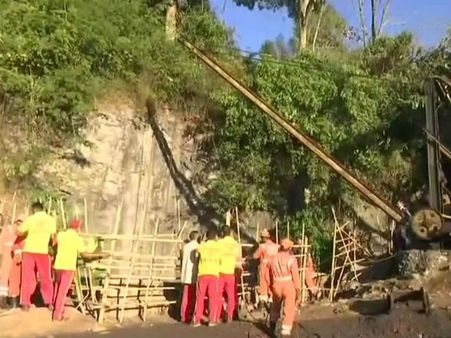 ২৮০ ফুট নিচ থেকে উঠে এল দ্বিতীয় দেহ, মেঘালয়ে খনিতে জোরকদমে চলছে উদ্ধারকাজ