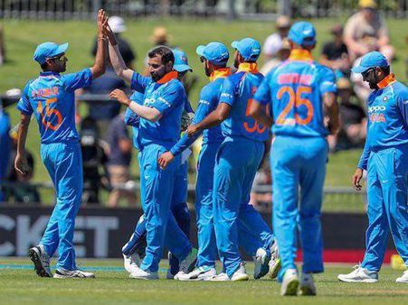 সামি-চাহলের বিষ ছোবলে ফিনিশিং টাচ কুলদীপের, ১৫৭ রানেই শেষ নিউজিল্যান্ড