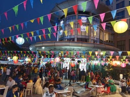 বেঙ্গালুরু মজেছে চকোলেট পিঠে থেকে দুধপুলির স্বাদে! জমজমাট প্রবাসের 'পৌষমেলা'