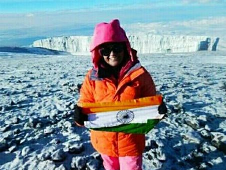 প্রথম মহিলা আইপিএস হিসাবে দক্ষিণ মেরুতে পৌঁছে রেকর্ড অপর্ণা কুমারের