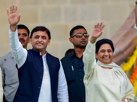 কংগ্রেসের জন্য জোটের দরজা বন্ধ করে উত্তরপ্রদেশে আসন ভাগাভাগি করে নিলেন বুয়া-ভাতিজা