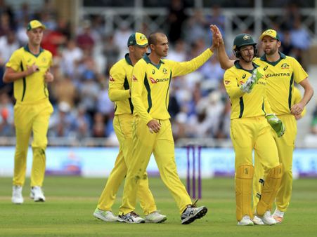 নেই স্টার্ক, হ্যাজেলউড, মার্শ - ভাঙা দল নিয়েই ভারতে আসছে অস্ট্রেলিয়া