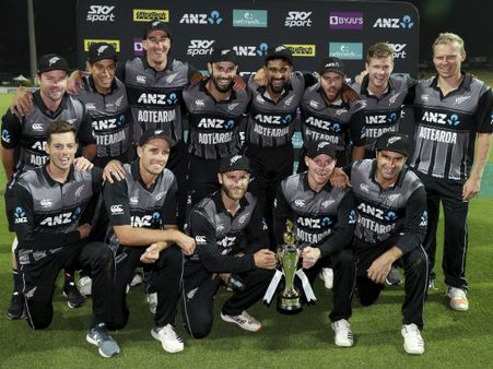 ভারতের সিরিজ হার - ভিন্ন মেরুতে দুই অধিনায়ক, কী প্রতিক্রিয়া দিলেন অন্যান্য ক্রিকেটাররা