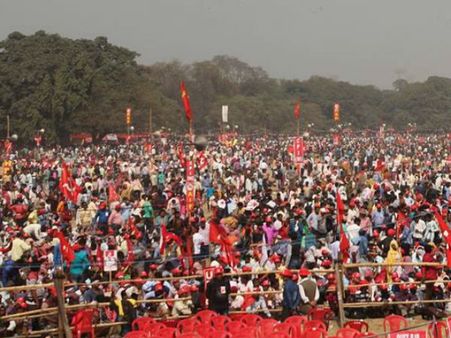 গান্ধীজির চশমা চুরি করে এখন স্বচ্ছ ভারত করছেন মোদী! কটাক্ষ ফরওয়ার্ড ব্লকের
