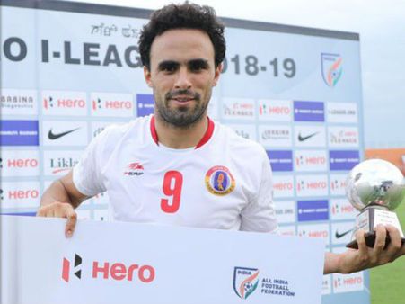 ফের জোড়া গোল, এস্কেদা নামতেই ঘুরল খেলা! খেতাবের দৌড়ে দুরন্ত গতিতে ছুটছে মশালবাহিনী