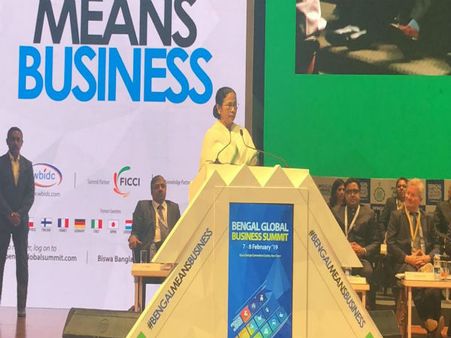 Live- বাংলা এখন শিল্প বিনিয়োগের নীতি-তে ১ নম্বরে, দাবি করলেন মমতা বন্দ্যোপাধ্যায়