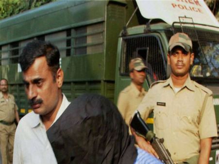 খাগড়াগড় কাণ্ডে এসটিএফ-এর জালে অপর অভিযুক্ত! গ্রেফতার দক্ষিণের রাজ্য থেকে