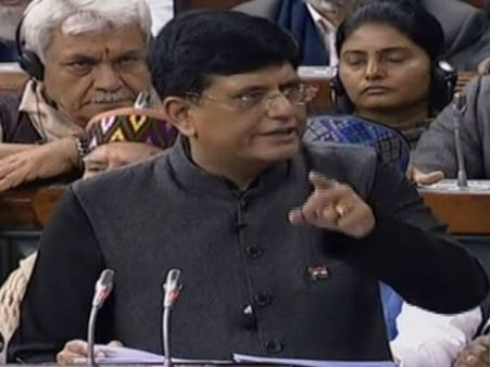 পোস্ট অফিসে টাকা জমাবেন! বাজেটে বিপুল কর ছাড়ের প্রস্তাব ভারপ্রাপ্ত অর্থমন্ত্রীর