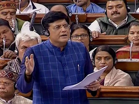 লোকসভায় পাশ হয়ে গেল অন্তর্বর্তীকালীন বাজেট, ওয়াক আউট কং-বামেদের